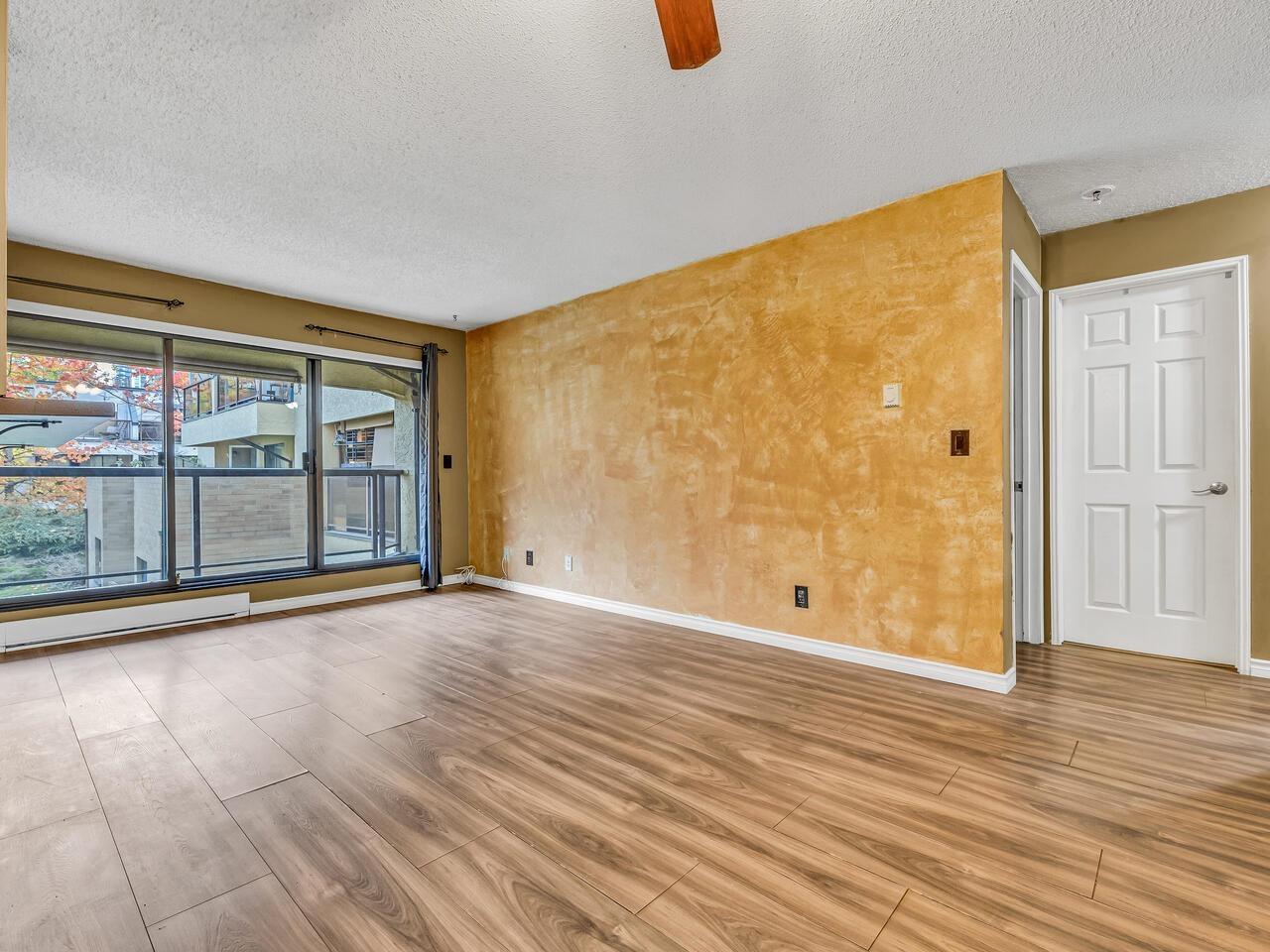 211 10157 University Drive, Surrey, British Columbia  V3T 5L7 - Photo 10 - R3083251