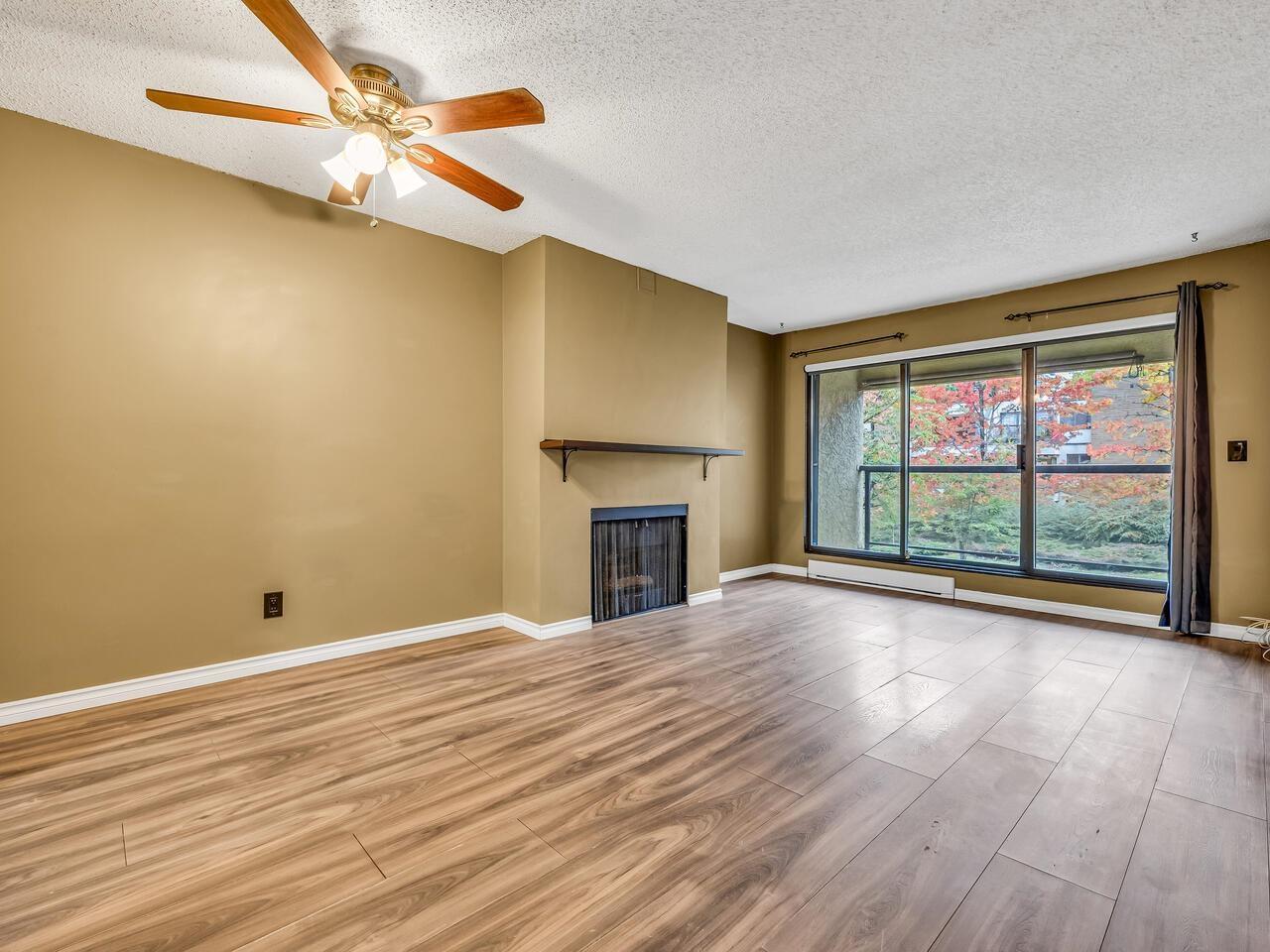 211 10157 University Drive, Surrey, British Columbia  V3T 5L7 - Photo 8 - R3083251