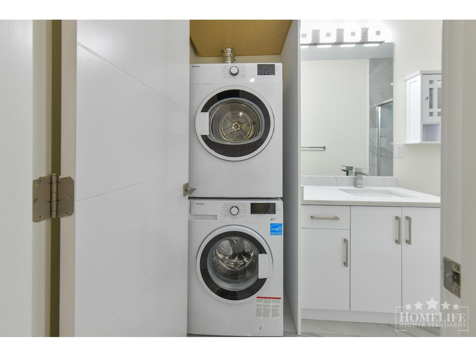 Basement 19815 40a Avenue, Langley, British Columbia  V3A 2Y3 - Photo 12 - R3083276