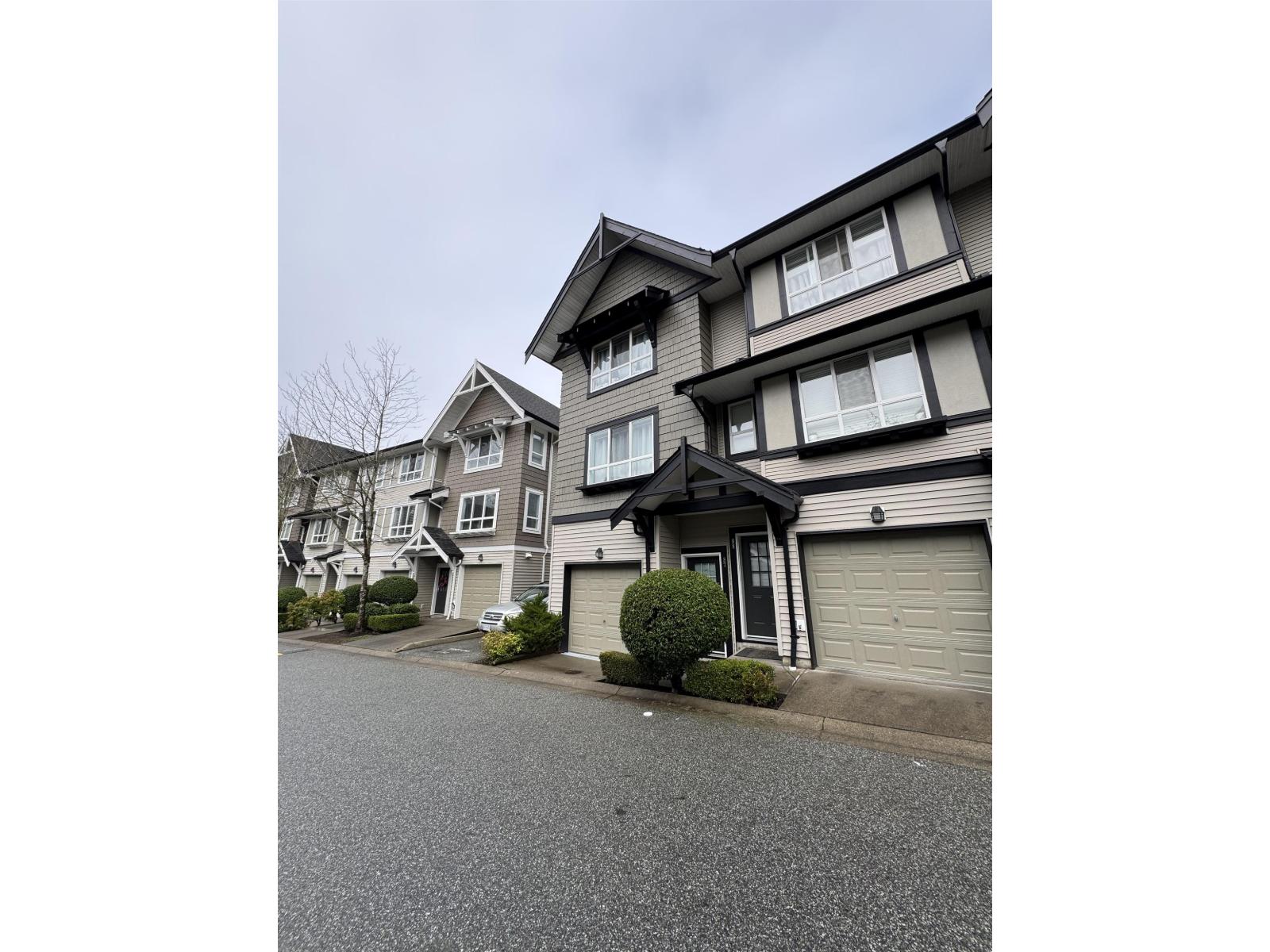 87 6747 203 St Street, Langley, British Columbia  V2Y 3B5 - Photo 2 - R3083265