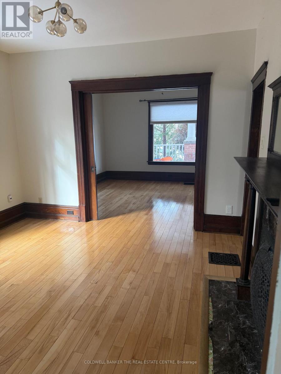 450 Botsford Street, Newmarket, Ontario  L3Y 1T1 - Photo 12 - N12525494