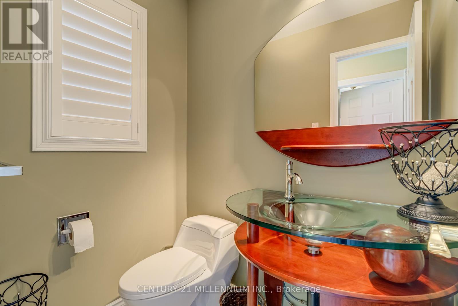 28 Tremblay Street, Brampton, Ontario  L6Z 4B7 - Photo 6 - W12730614