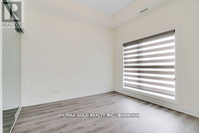 607 - 128 Grovewood Common, Oakville, Ontario  L6H 0X3 - Photo 10 - W12730632