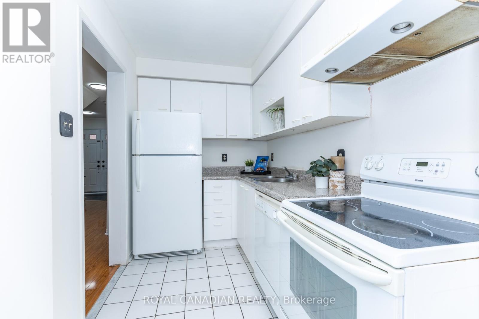 32 - 49 Goldenlight Circle, Brampton, Ontario  L6X 4N6 - Photo 20 - W12730640