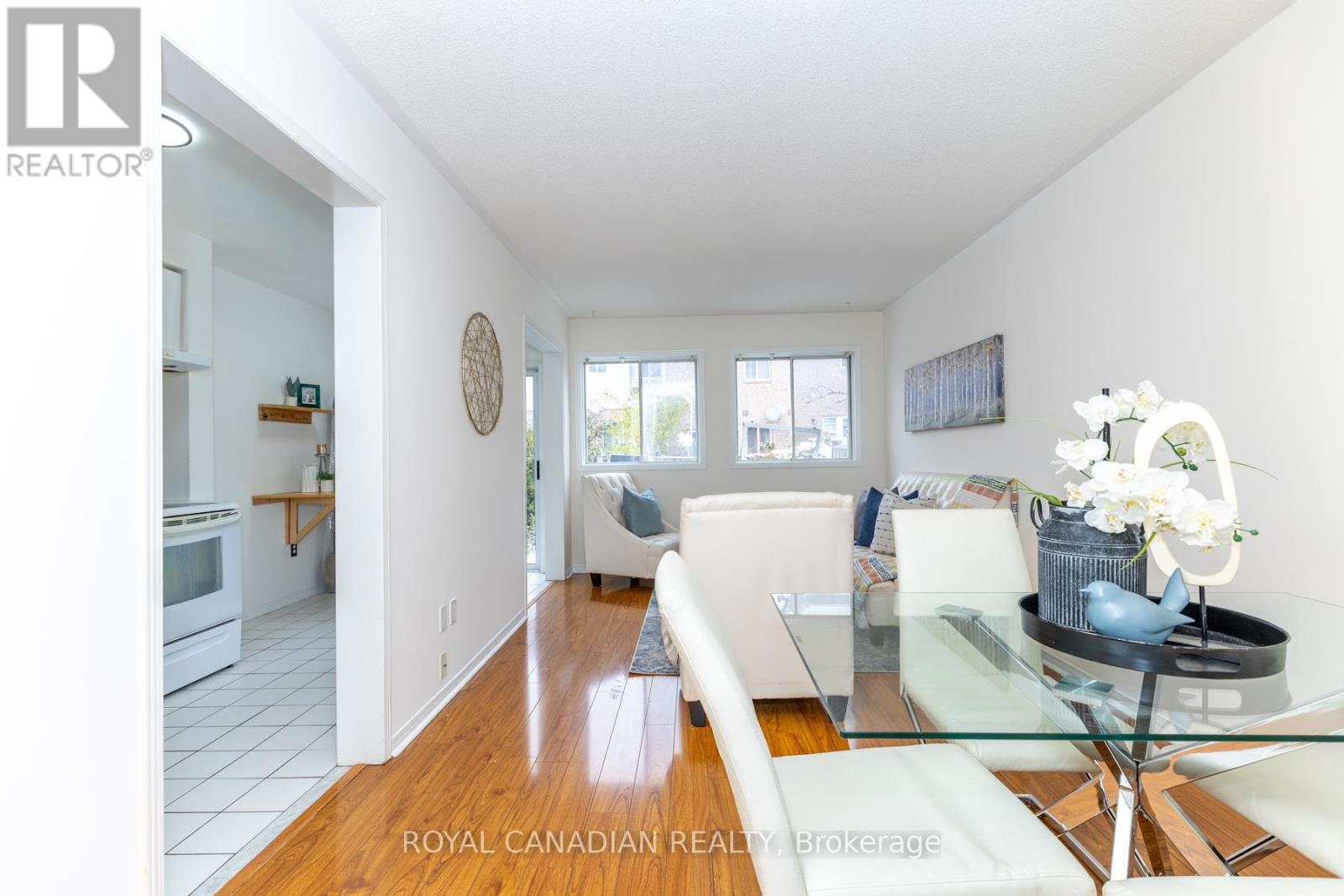 32 - 49 Goldenlight Circle, Brampton, Ontario  L6X 4N6 - Photo 9 - W12730640