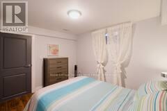 Lower - 81 Erie Street, Toronto, Ontario  M6L 2R1 - Photo 9 - W12730664