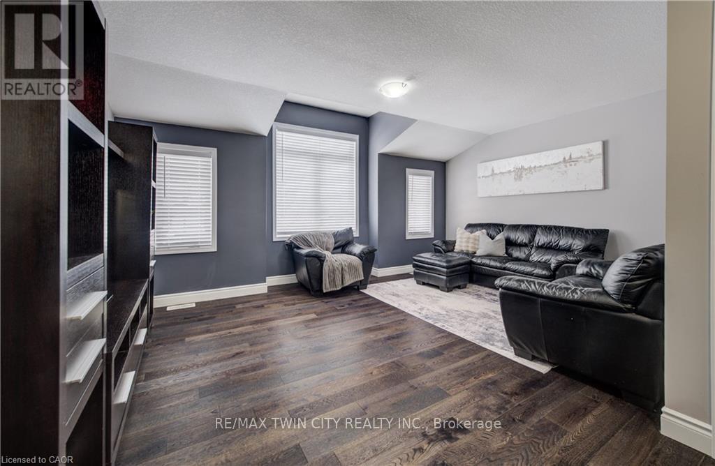 502 Woodbine Avenue, Kitchener, Ontario  N2R 0A6 - Photo 20 - X12730590