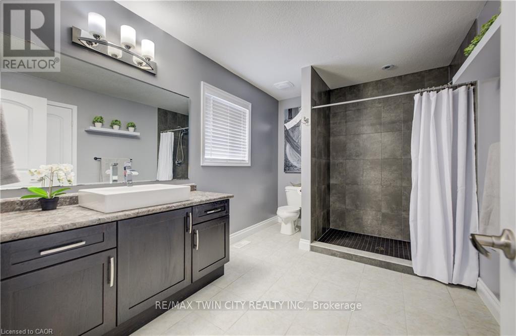 502 Woodbine Avenue, Kitchener, Ontario  N2R 0A6 - Photo 26 - X12730590