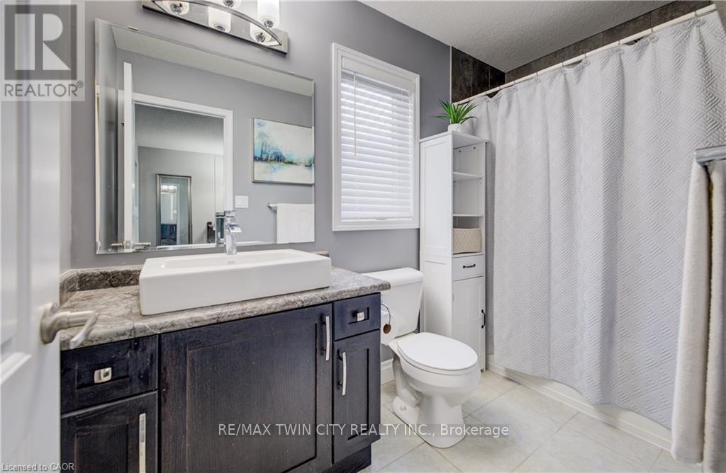 502 Woodbine Avenue, Kitchener, Ontario  N2R 0A6 - Photo 31 - X12730590