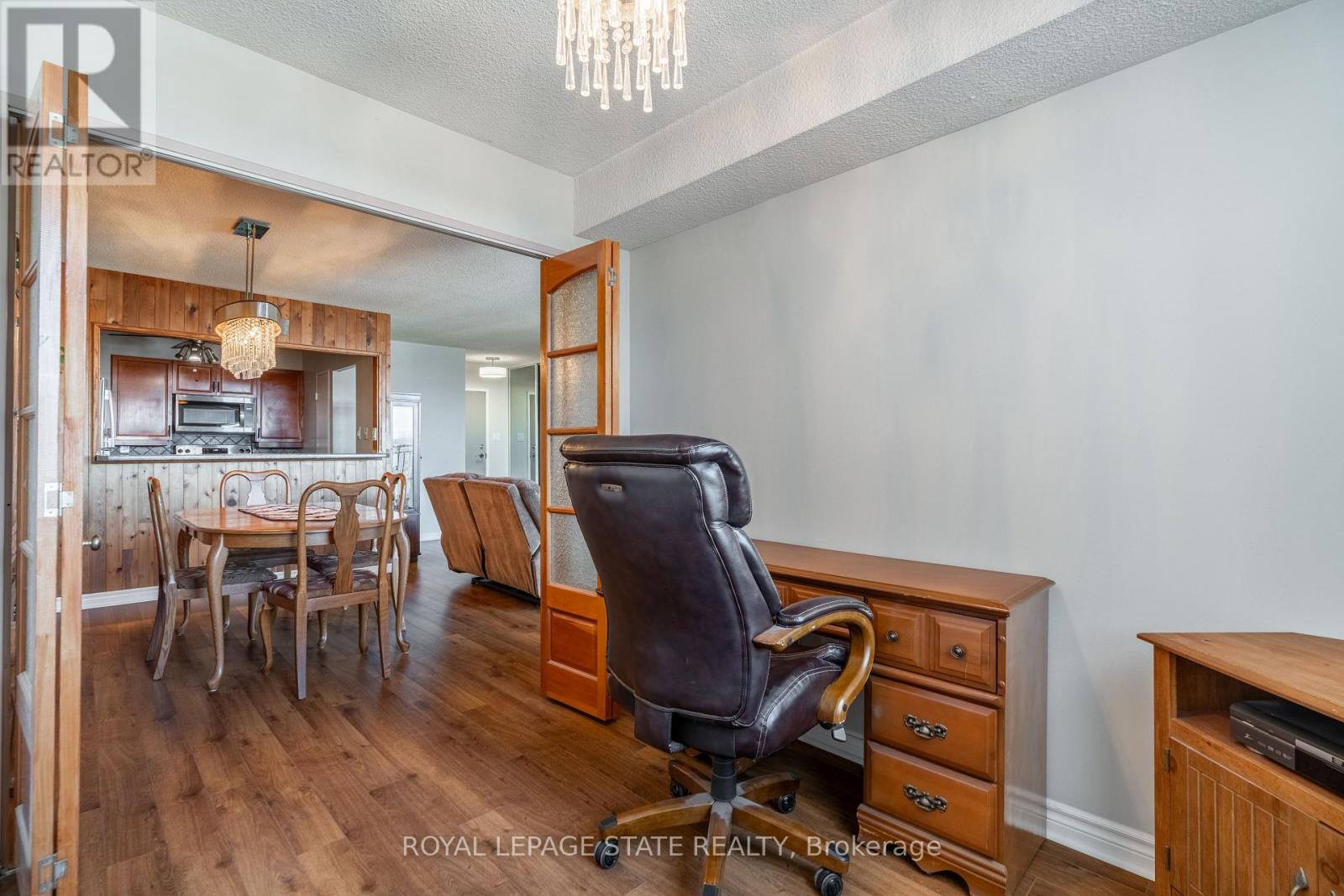 1218 - 500 Green Road, Hamilton, Ontario  L8E 3M6 - Photo 12 - X12730626