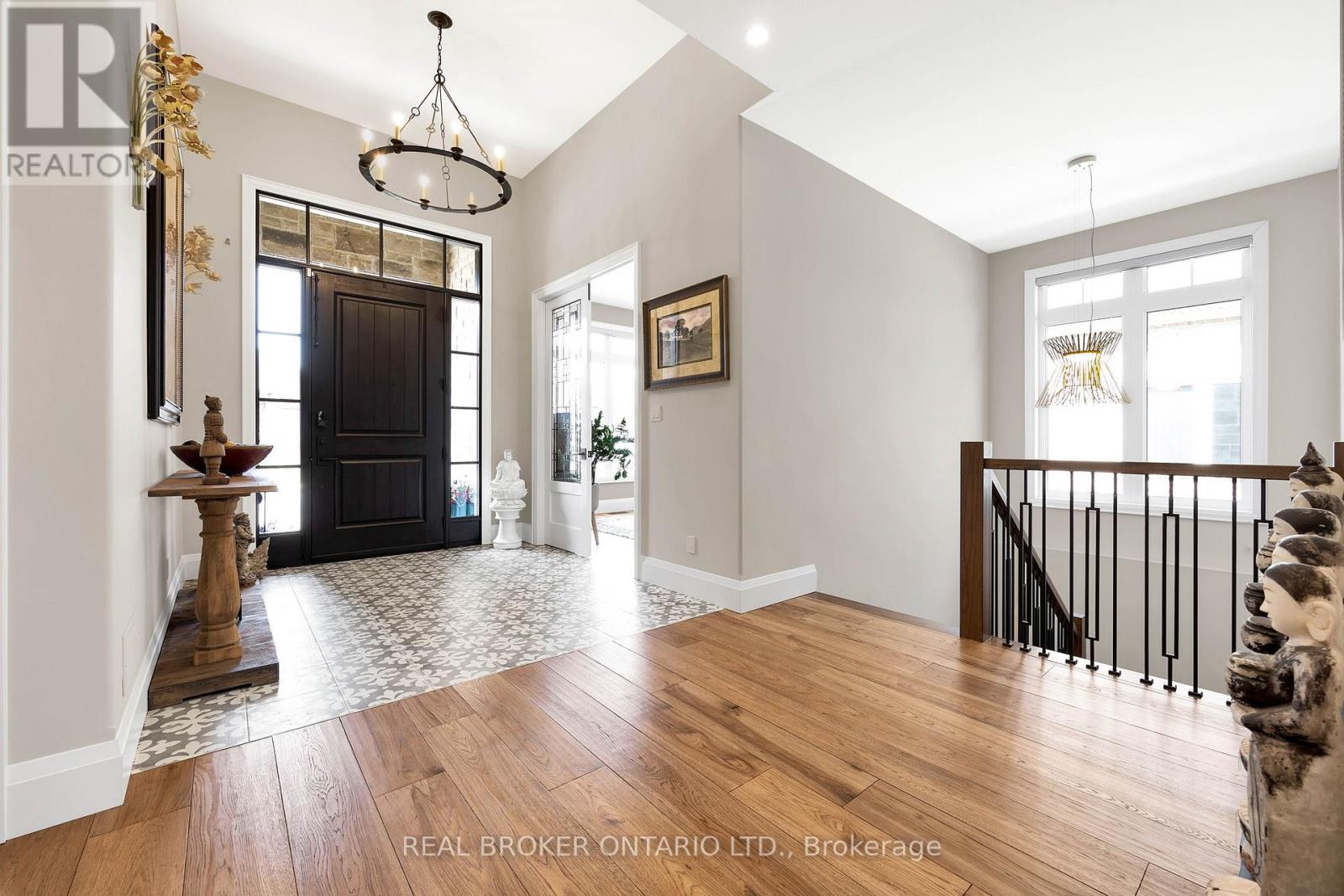 44 Pioneer Ridge Drive, Kitchener, Ontario  N2P 0G6 - Photo 3 - X12730690