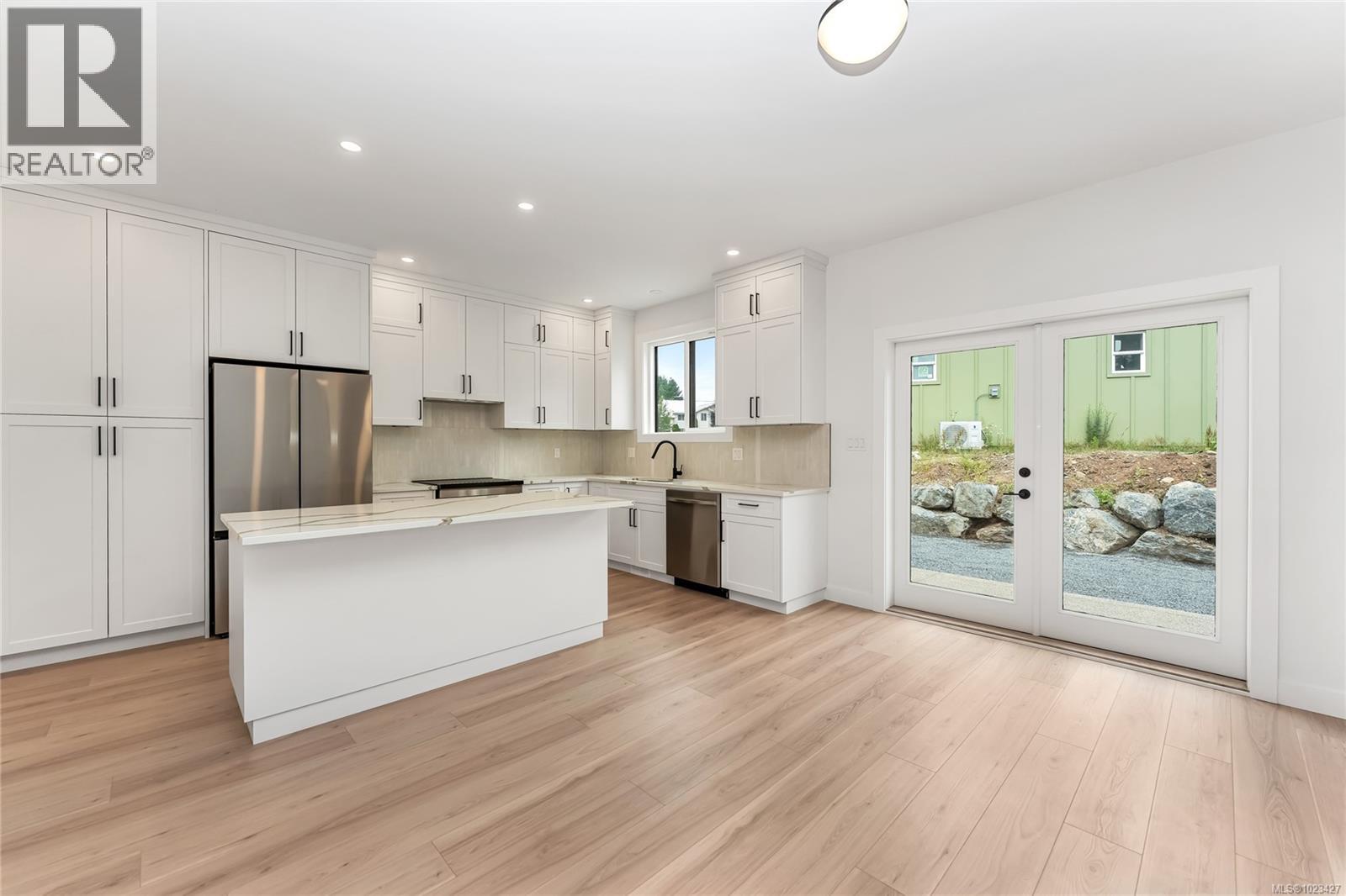 219 Cowichan Lake Rd, Lake Cowichan, British Columbia  V0R 2G0 - Photo 5 - 1023427