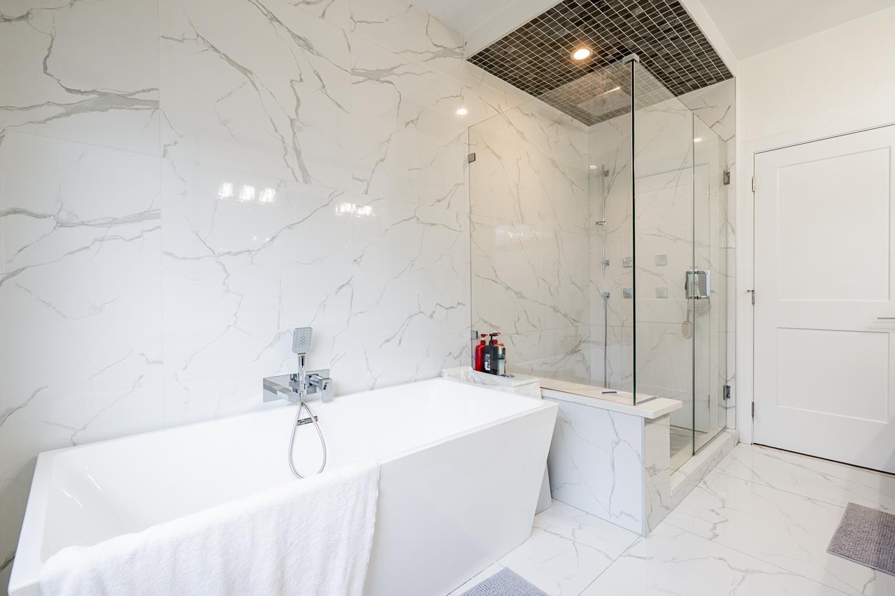 17825 E Barnston Drive Drive, Surrey, British Columbia  V4N 6T4 - Photo 17 - R3083181