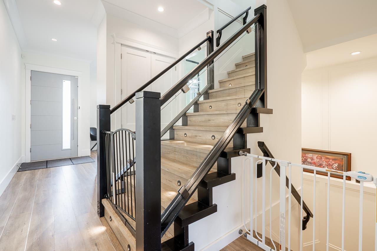 17825 E Barnston Drive Drive, Surrey, British Columbia  V4N 6T4 - Photo 11 - R3083181