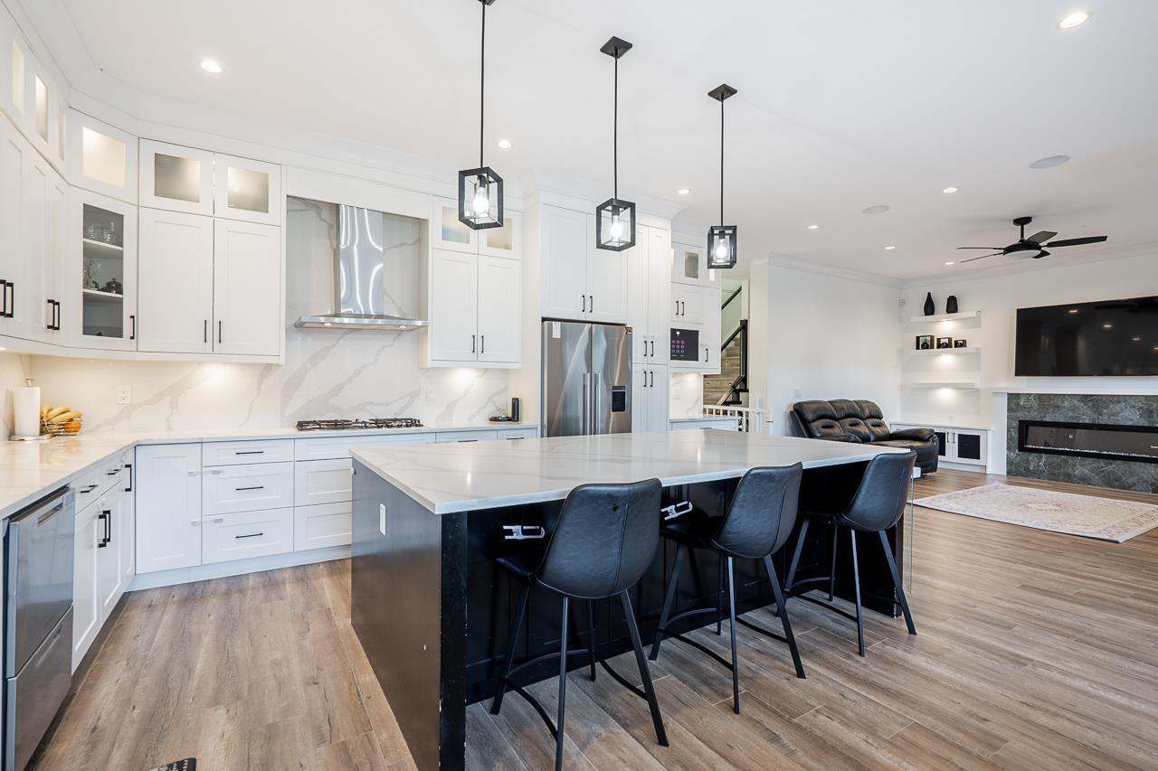 17825 E Barnston Drive Drive, Surrey, British Columbia  V4N 6T4 - Photo 6 - R3083181