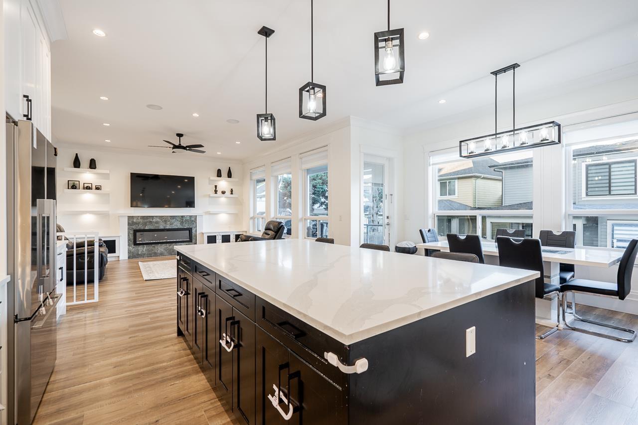 17825 E Barnston Drive Drive, Surrey, British Columbia  V4N 6T4 - Photo 9 - R3083181