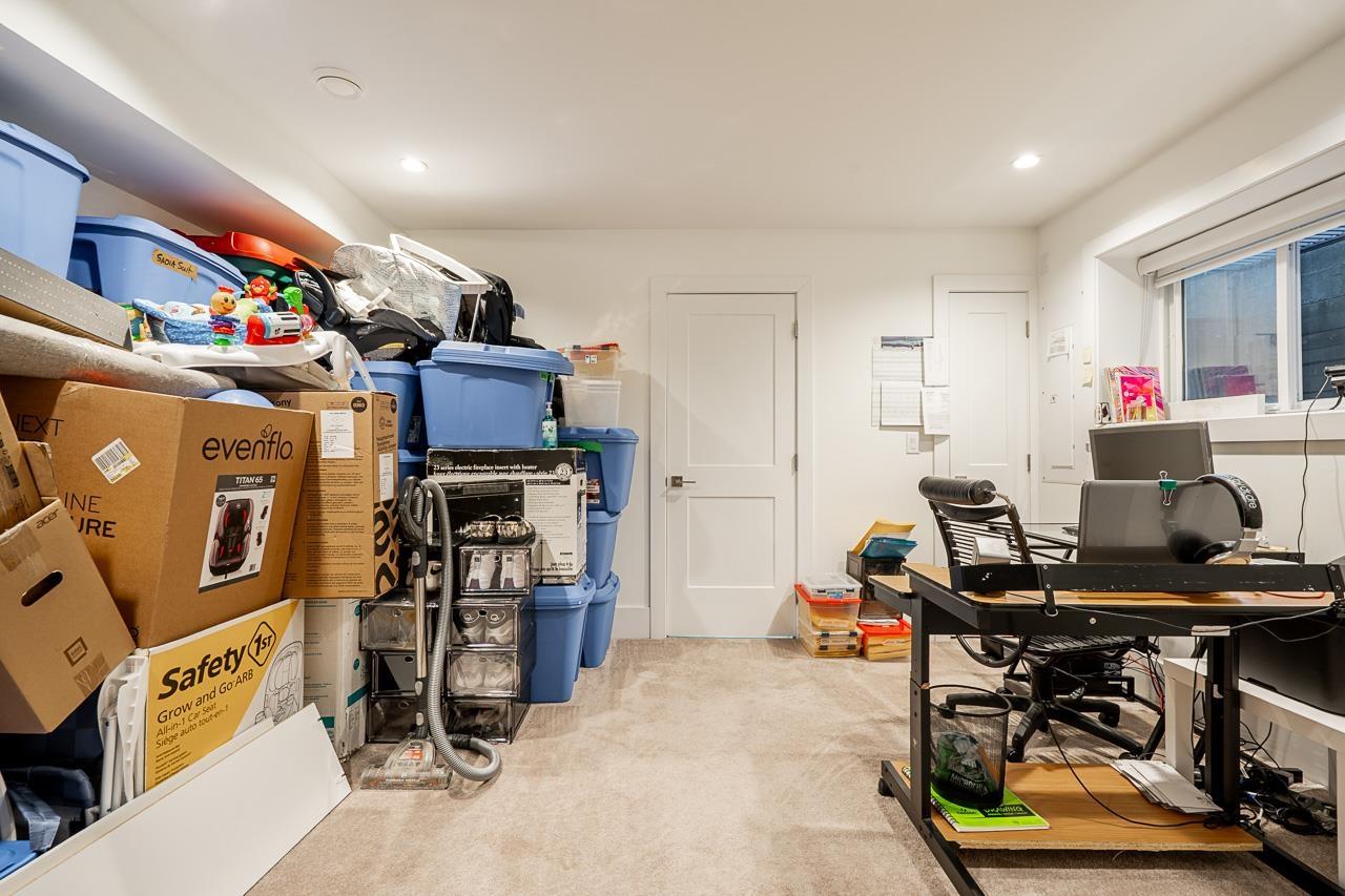 17825 E Barnston Drive Drive, Surrey, British Columbia  V4N 6T4 - Photo 26 - R3083181