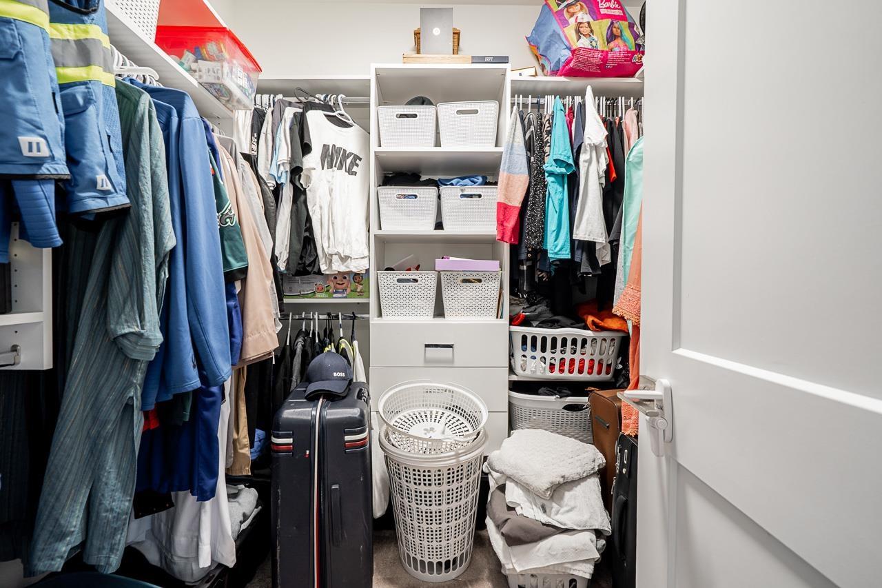 17825 E Barnston Drive Drive, Surrey, British Columbia  V4N 6T4 - Photo 18 - R3083181