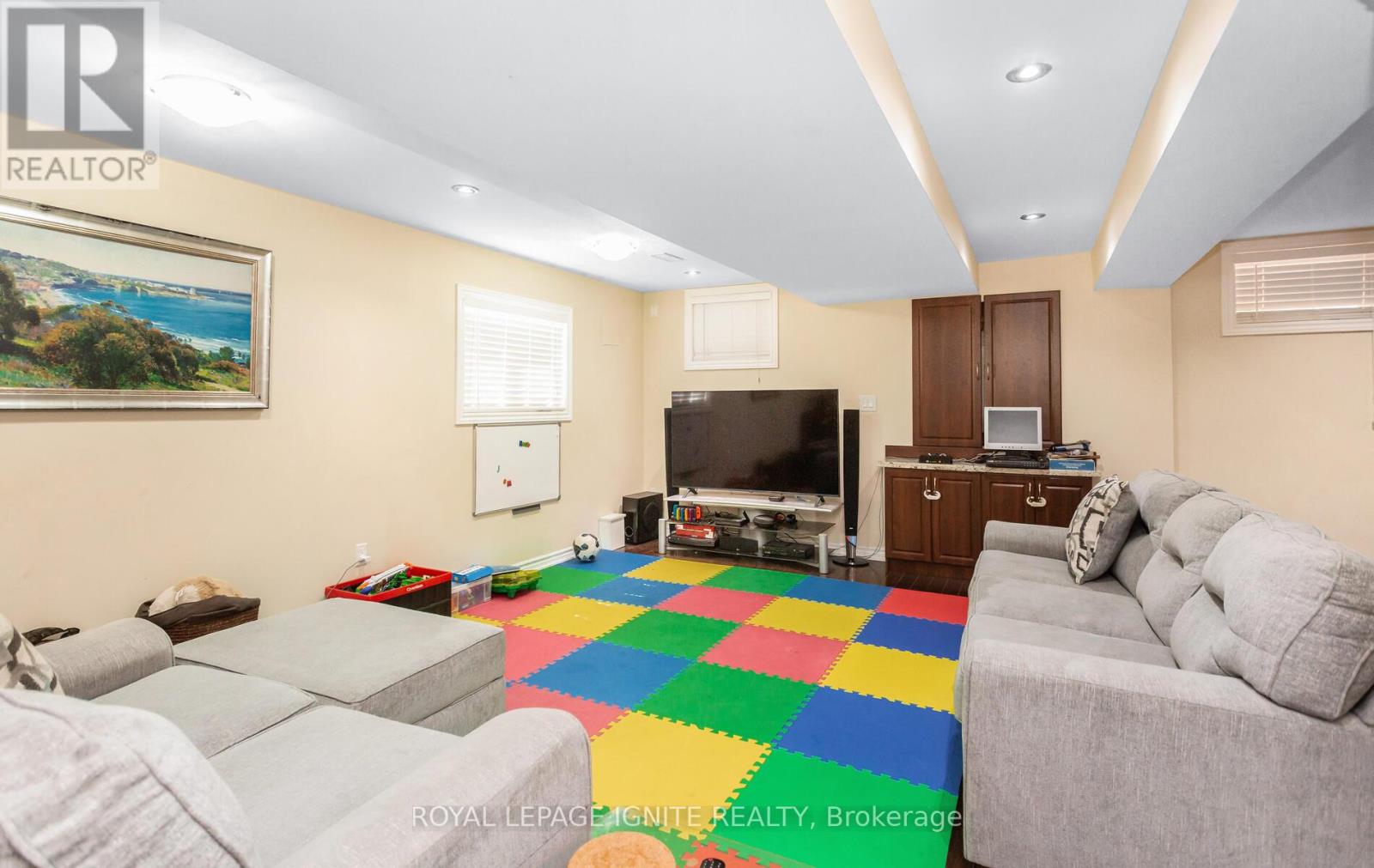 36 Valleyridge Crescent, Brampton, Ontario  L6P 2C8 - Photo 35 - W12677530