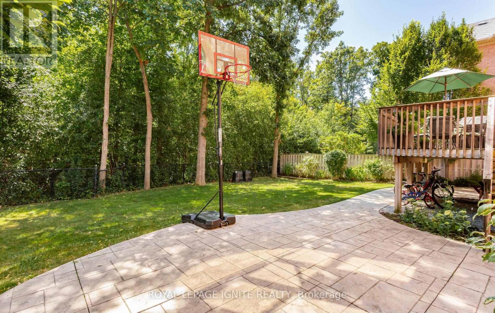 36 Valleyridge Crescent, Brampton, Ontario  L6P 2C8 - Photo 46 - W12677530