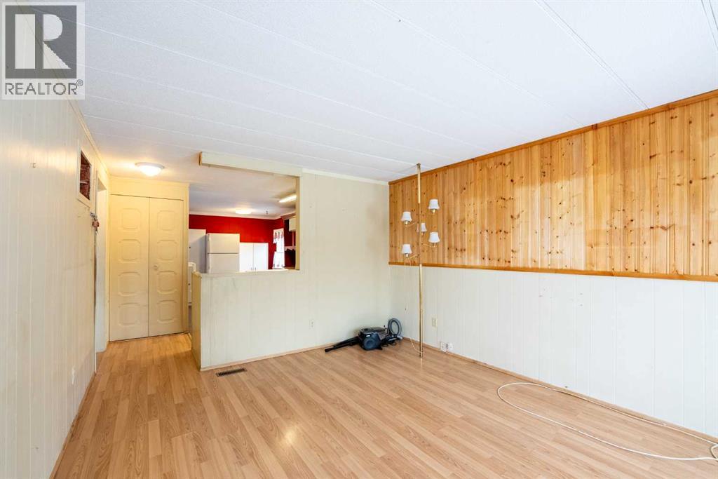 19, 5853 4 Street, Claresholm, Alberta  T0L 0T0 - Photo 9 - A2266233