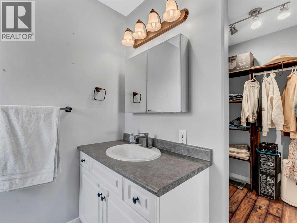 122 Redcliff Way Sw, Redcliff, Alberta  T0J 2P0 - Photo 28 - A2280988