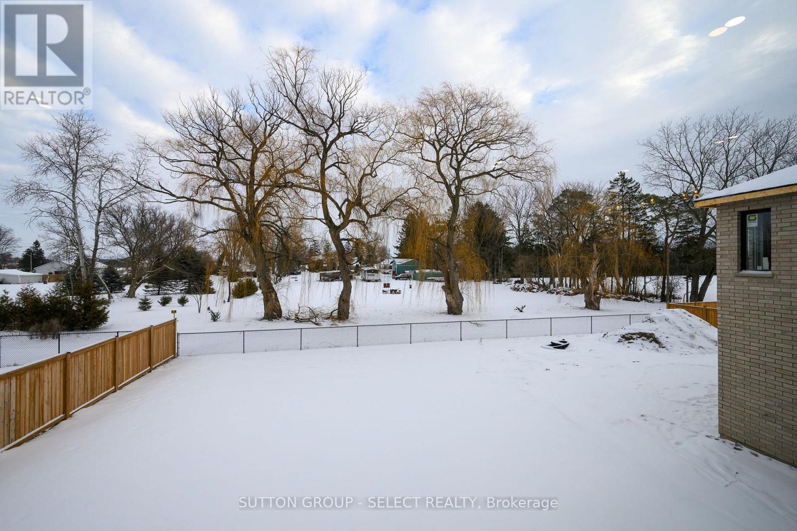 70 Royal Crescent, Southwold, Ontario  N5P 3T2 - Photo 13 - X12730718