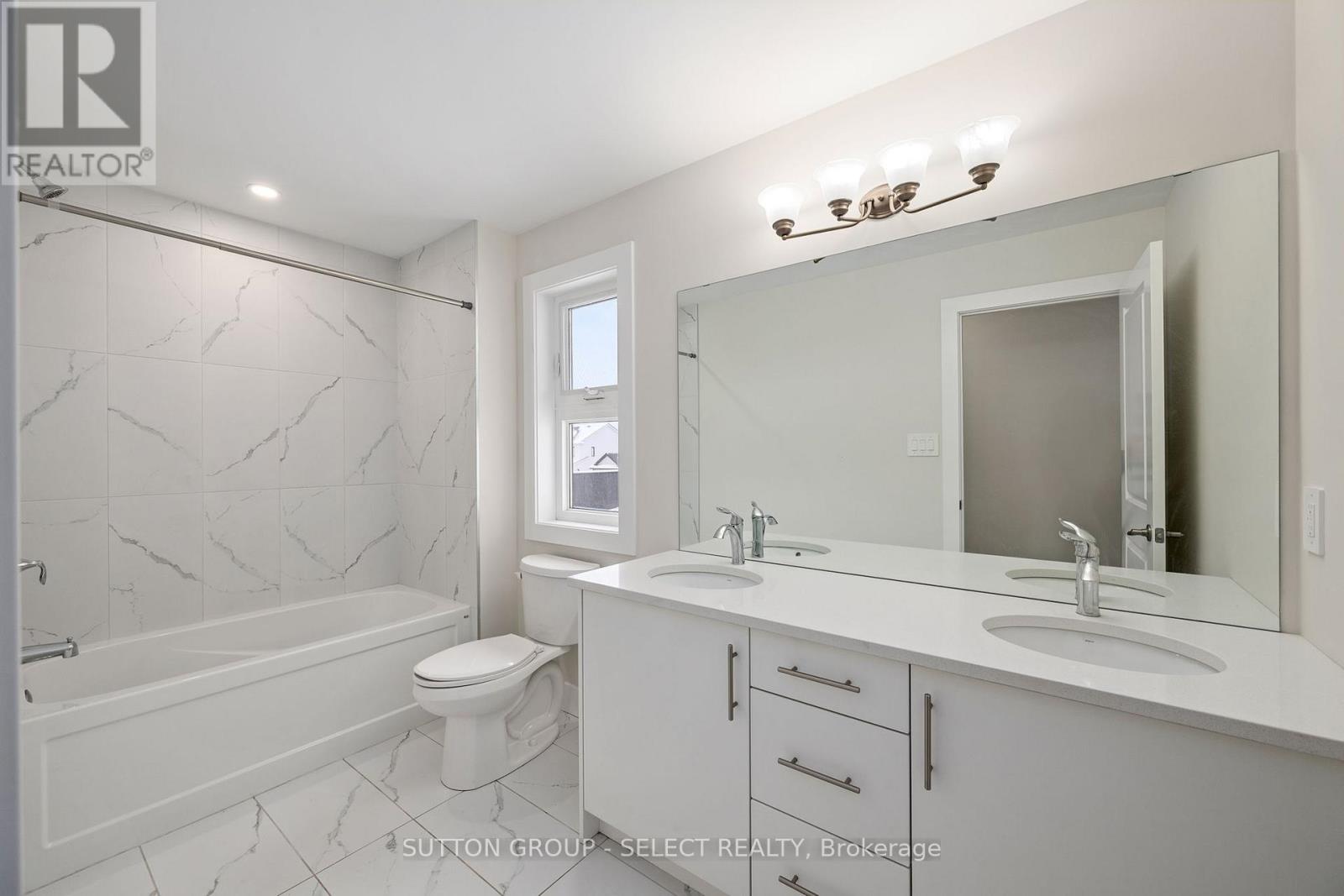 70 Royal Crescent, Southwold, Ontario  N5P 3T2 - Photo 28 - X12730718