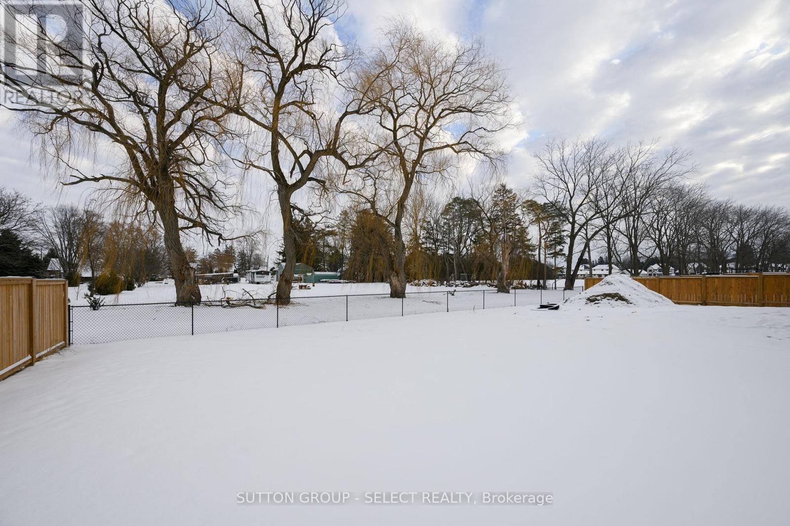70 Royal Crescent, Southwold, Ontario  N5P 3T2 - Photo 40 - X12730718