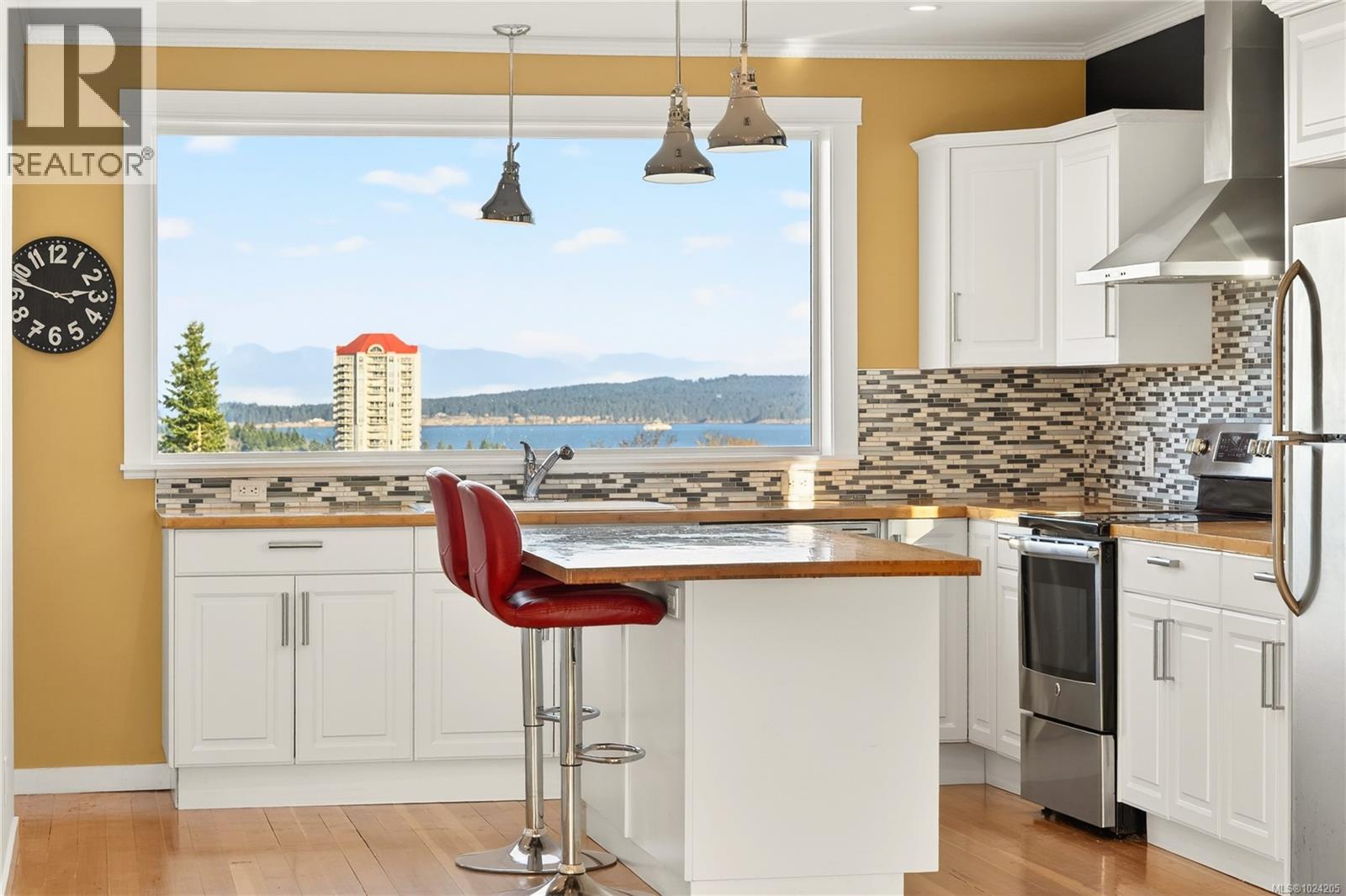 352 Kennedy St, Nanaimo, British Columbia  V9R 2J1 - Photo 16 - 1024205