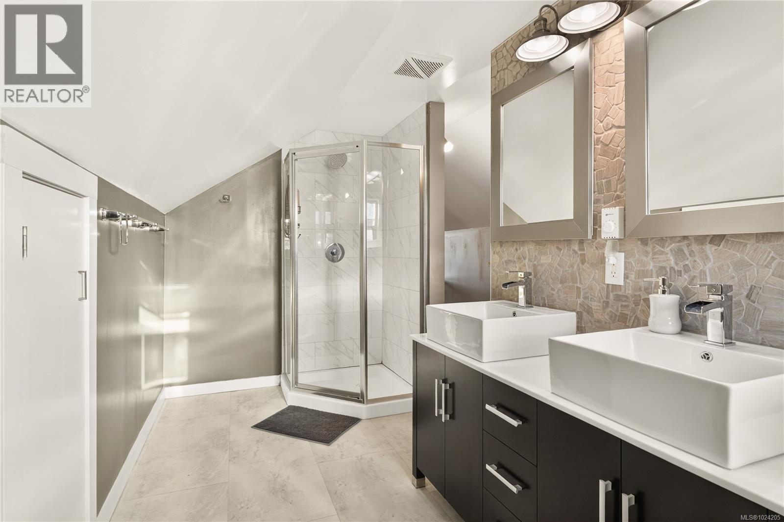 352 Kennedy St, Nanaimo, British Columbia  V9R 2J1 - Photo 34 - 1024205