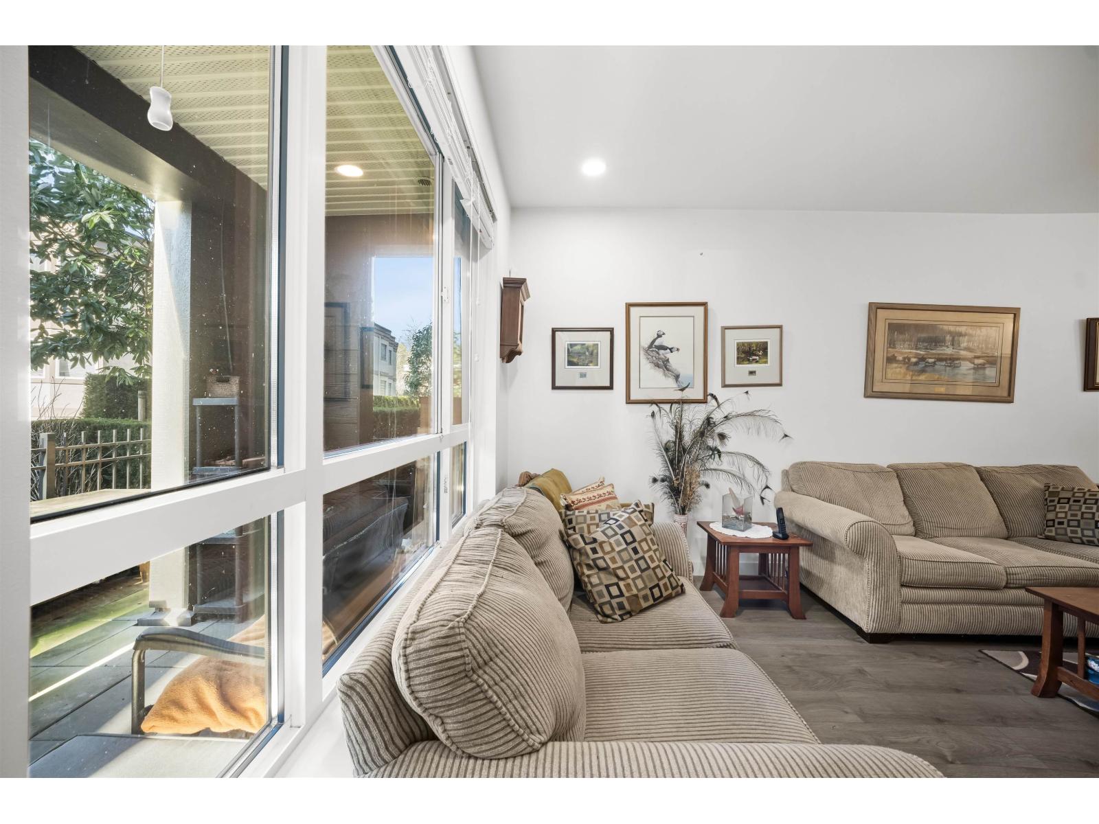 105 33540 Mayfair Avenue, Abbotsford, British Columbia V2S 0J3 - Photo 4 - R3083278