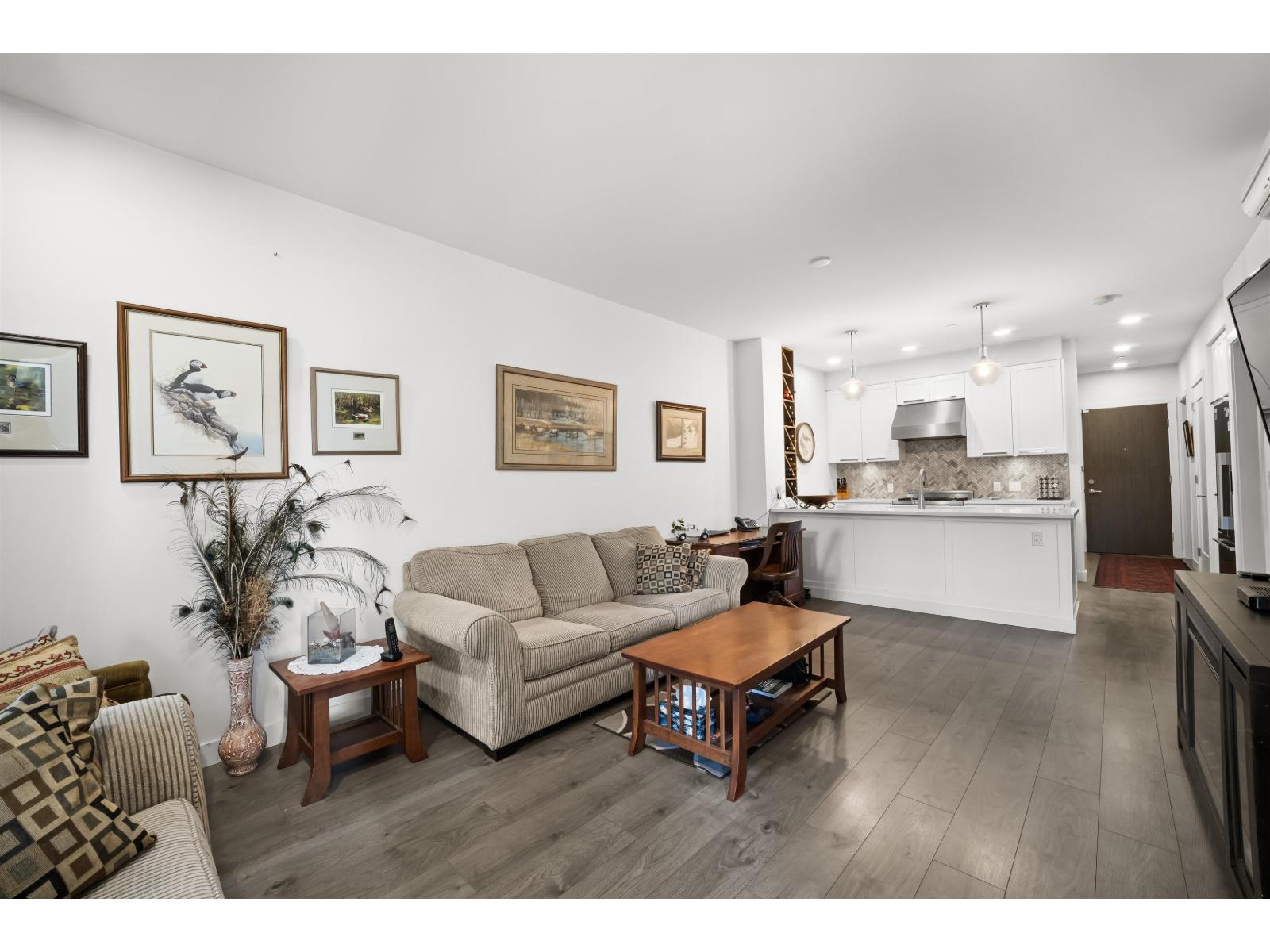 105 33540 Mayfair Avenue, Abbotsford, British Columbia V2S 0J3 - Photo 5 - R3083278