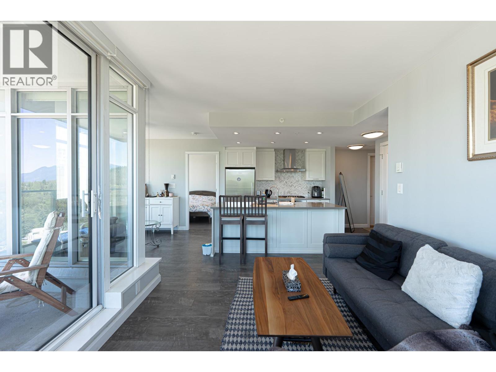 2105 520 Como Lake Avenue, Coquitlam, British Columbia  V3J 0E8 - Photo 11 - R3083162