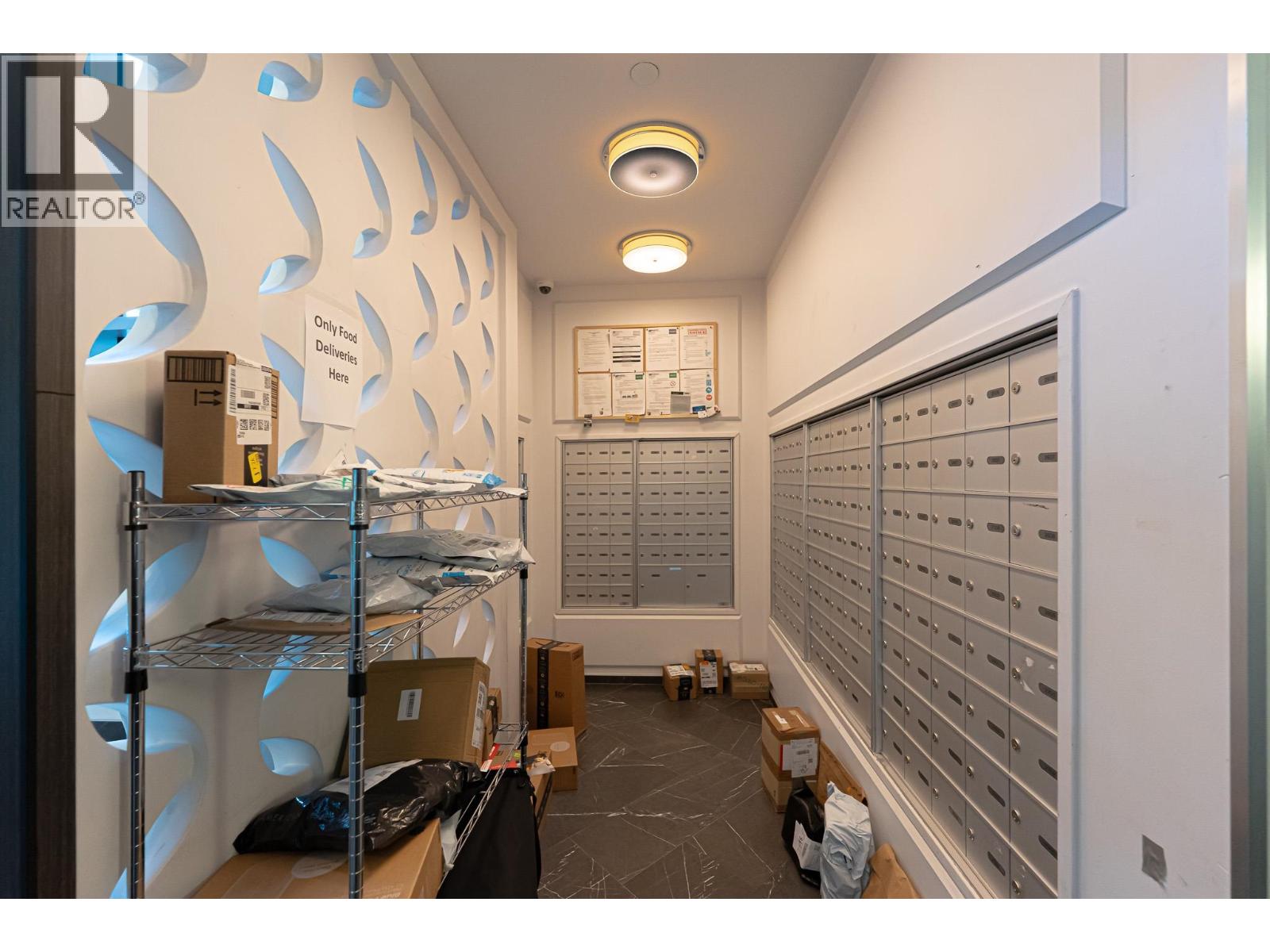 2105 520 Como Lake Avenue, Coquitlam, British Columbia  V3J 0E8 - Photo 5 - R3083162