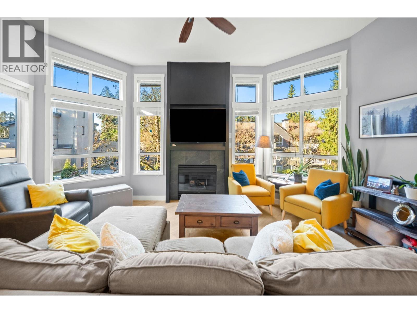 311 1150 Lynn Valley Road, North Vancouver, British Columbia  V7J 1Z9 - Photo 1 - R3083168