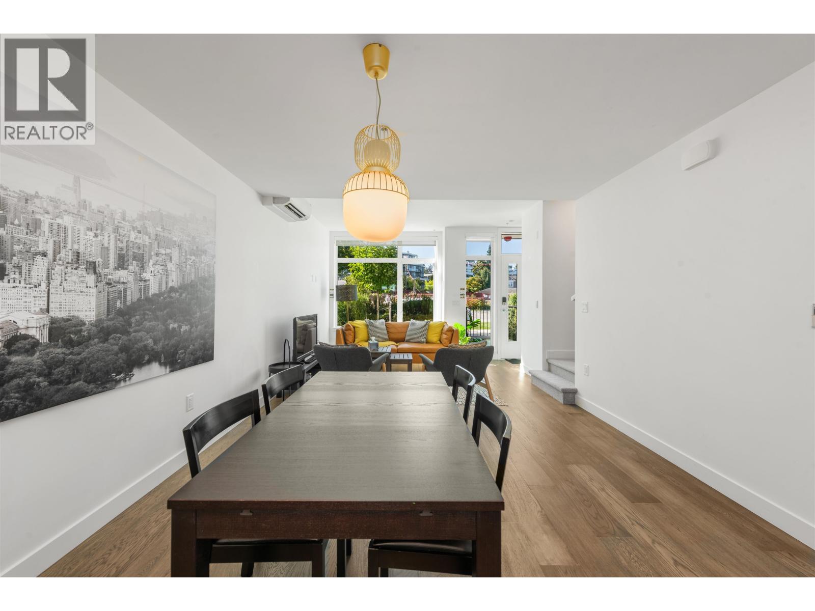 561 W 29th Avenue, Vancouver, British Columbia V5Z 2H8 - Photo 3 - R3083190