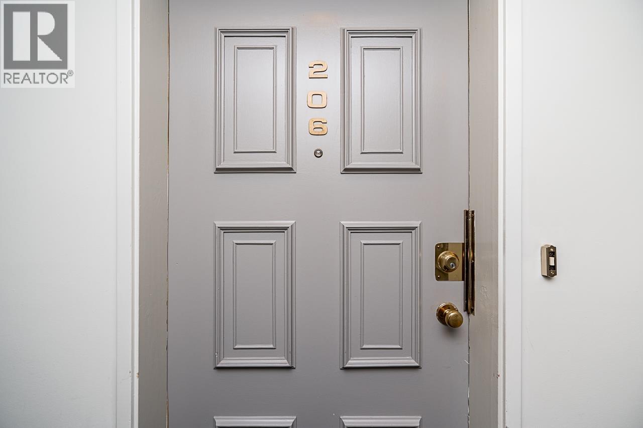 206 333 Wethersfield Drive, Vancouver, British Columbia  V5X 4M9 - Photo 2 - R3083220