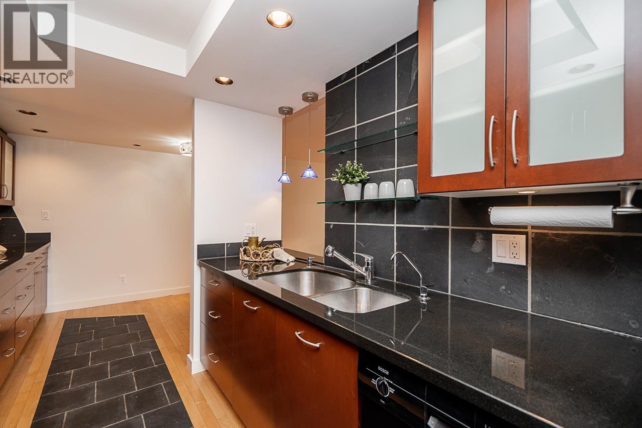 206 333 Wethersfield Drive, Vancouver, British Columbia  V5X 4M9 - Photo 5 - R3083220