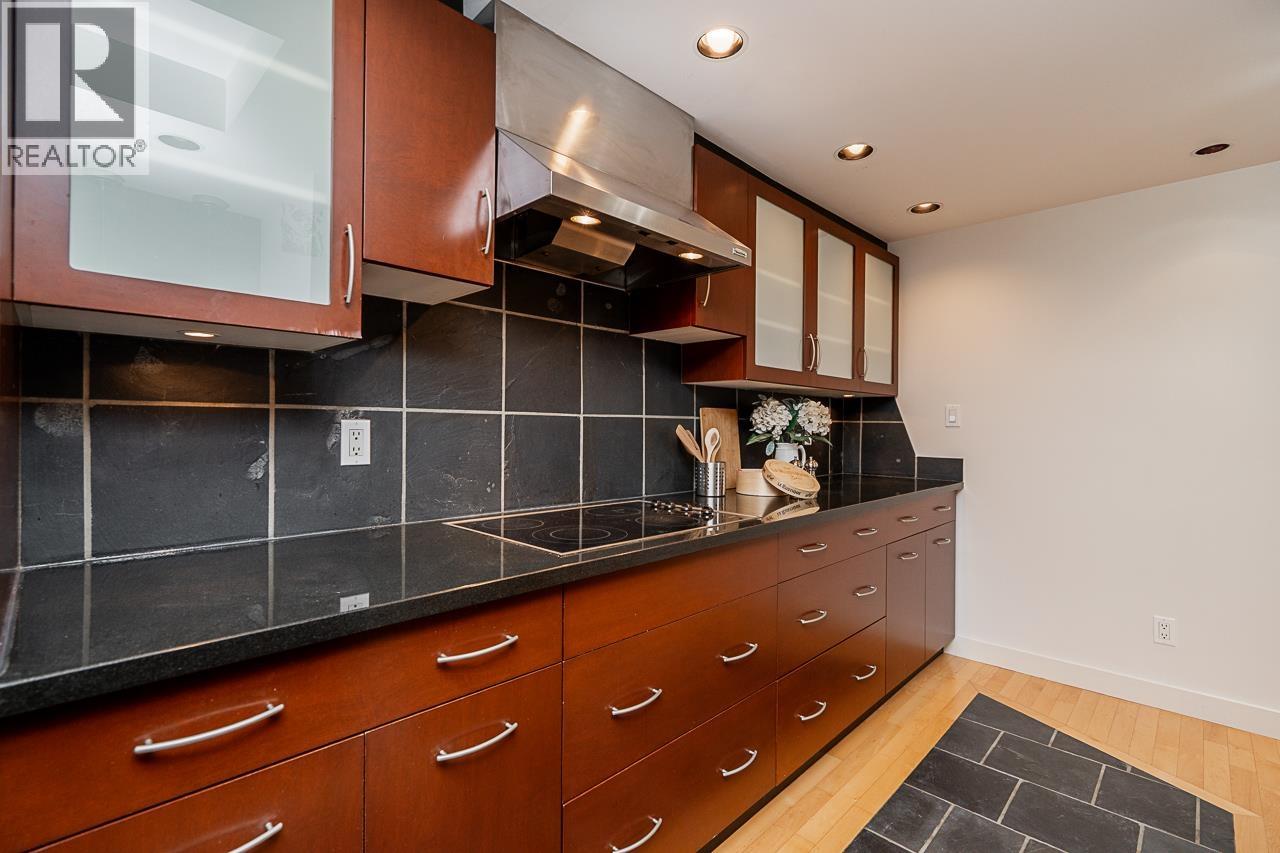 206 333 Wethersfield Drive, Vancouver, British Columbia  V5X 4M9 - Photo 8 - R3083220