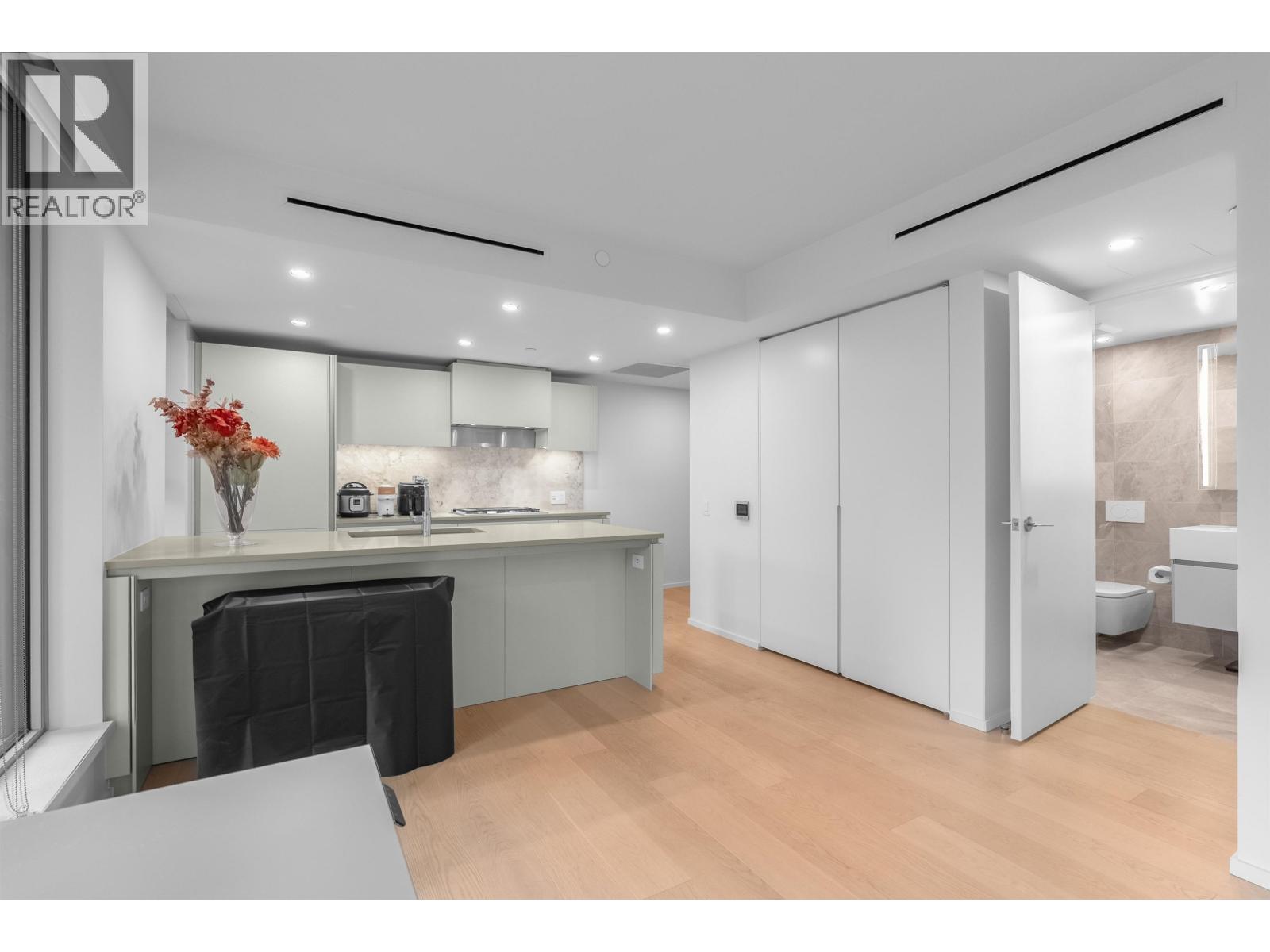 708 889 Pacific Street, Vancouver, British Columbia  V6Z 1C3 - Photo 13 - R3083231