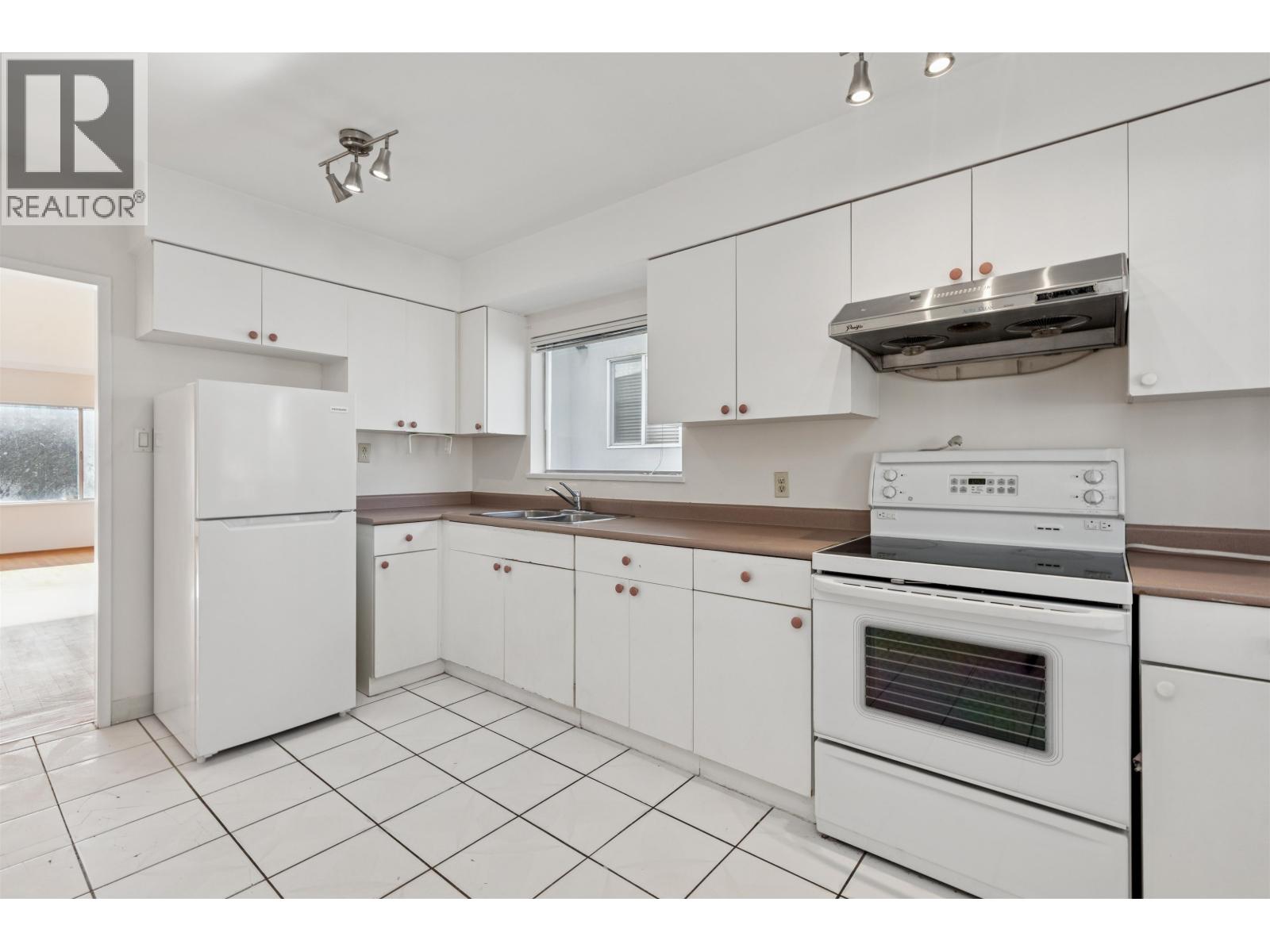 133 W 63rd Avenue, Vancouver, British Columbia  V5X 2H7 - Photo 22 - R3083174