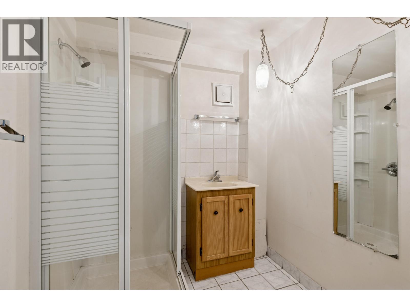 133 W 63rd Avenue, Vancouver, British Columbia  V5X 2H7 - Photo 26 - R3083174