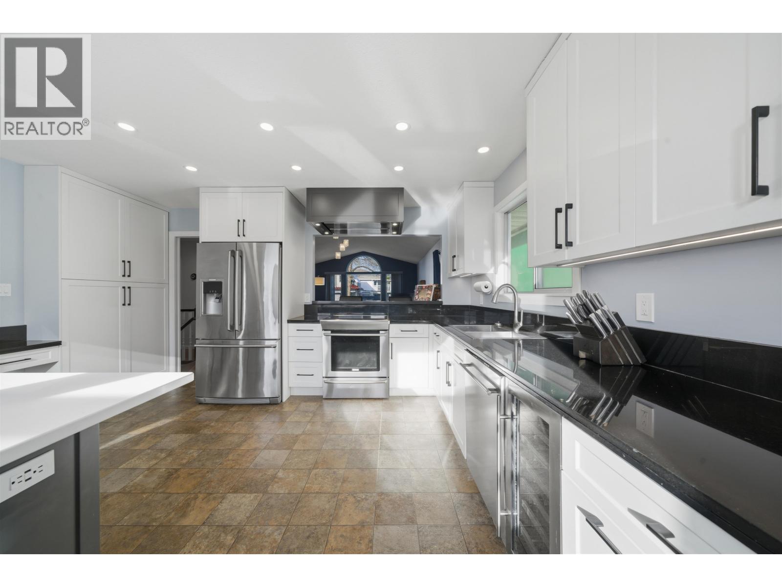 4468 Graveley Street, Burnaby, British Columbia  V5C 3T8 - Photo 14 - R3083184