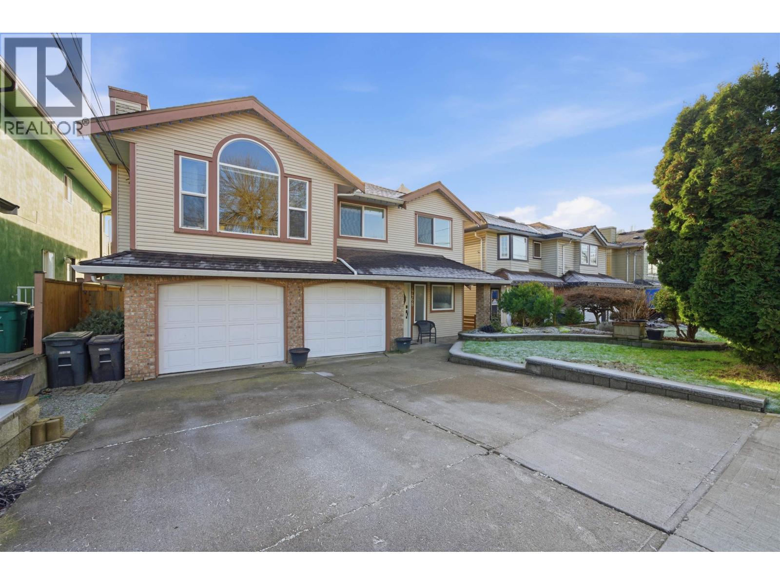 4468 Graveley Street, Burnaby, British Columbia  V5C 3T8 - Photo 2 - R3083184