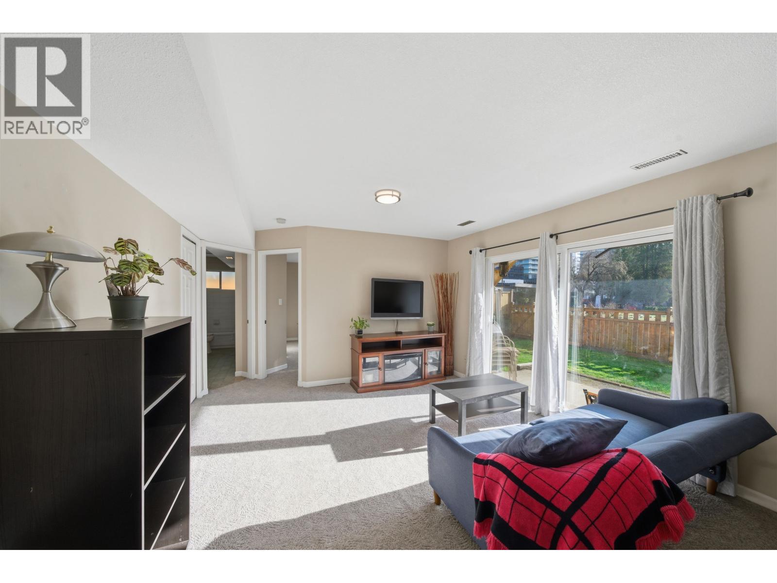 4468 Graveley Street, Burnaby, British Columbia  V5C 3T8 - Photo 35 - R3083184