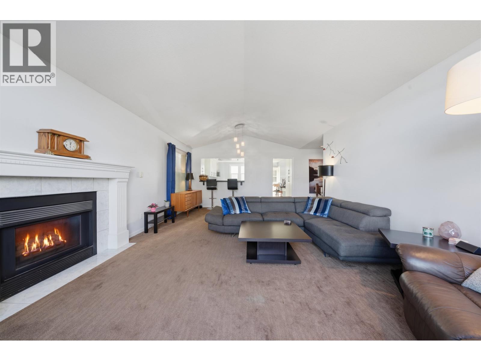 4468 Graveley Street, Burnaby, British Columbia  V5C 3T8 - Photo 9 - R3083184