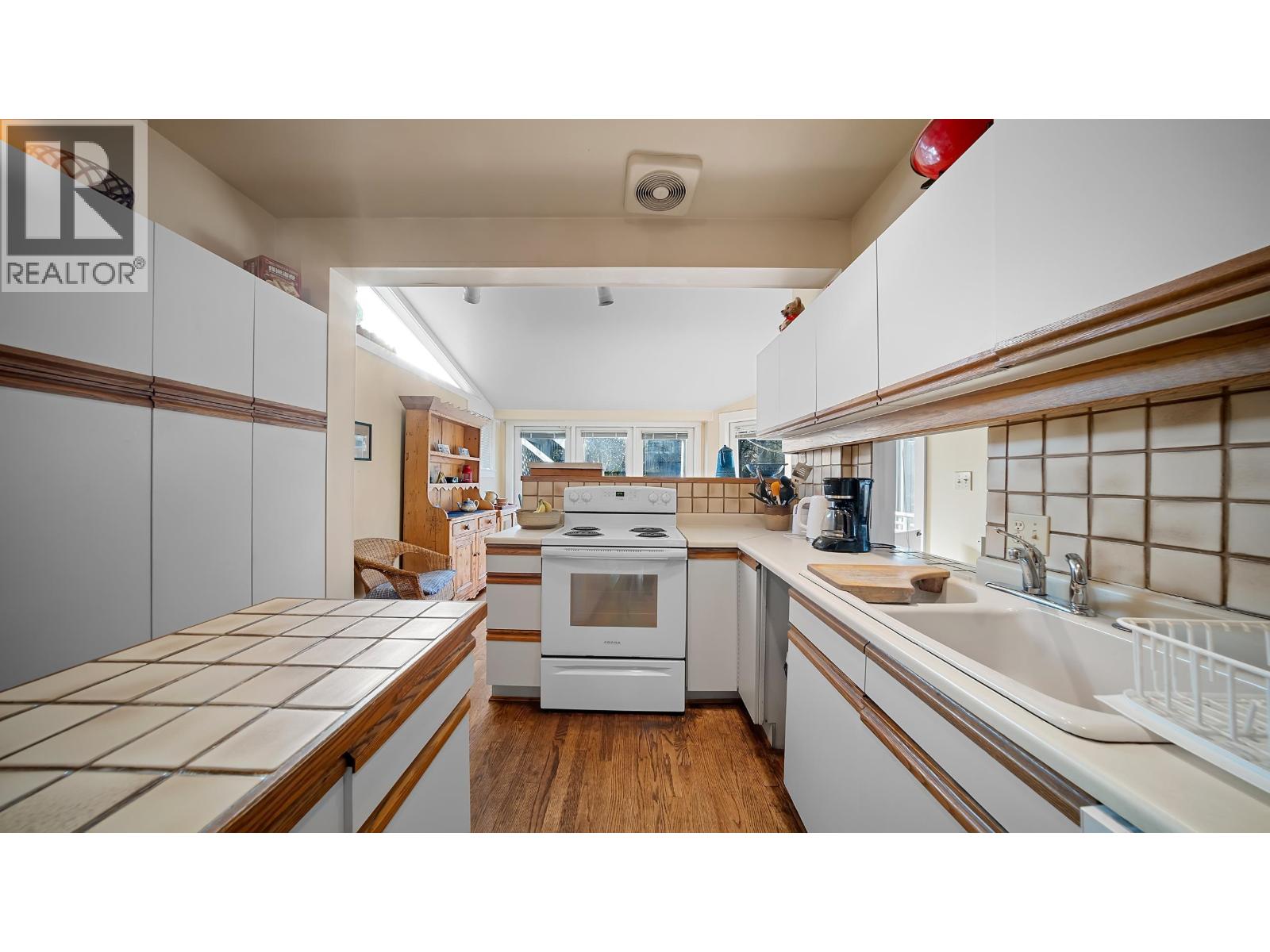 1896 W 14th Avenue, Vancouver, British Columbia  V6J 2J9 - Photo 19 - R3083248