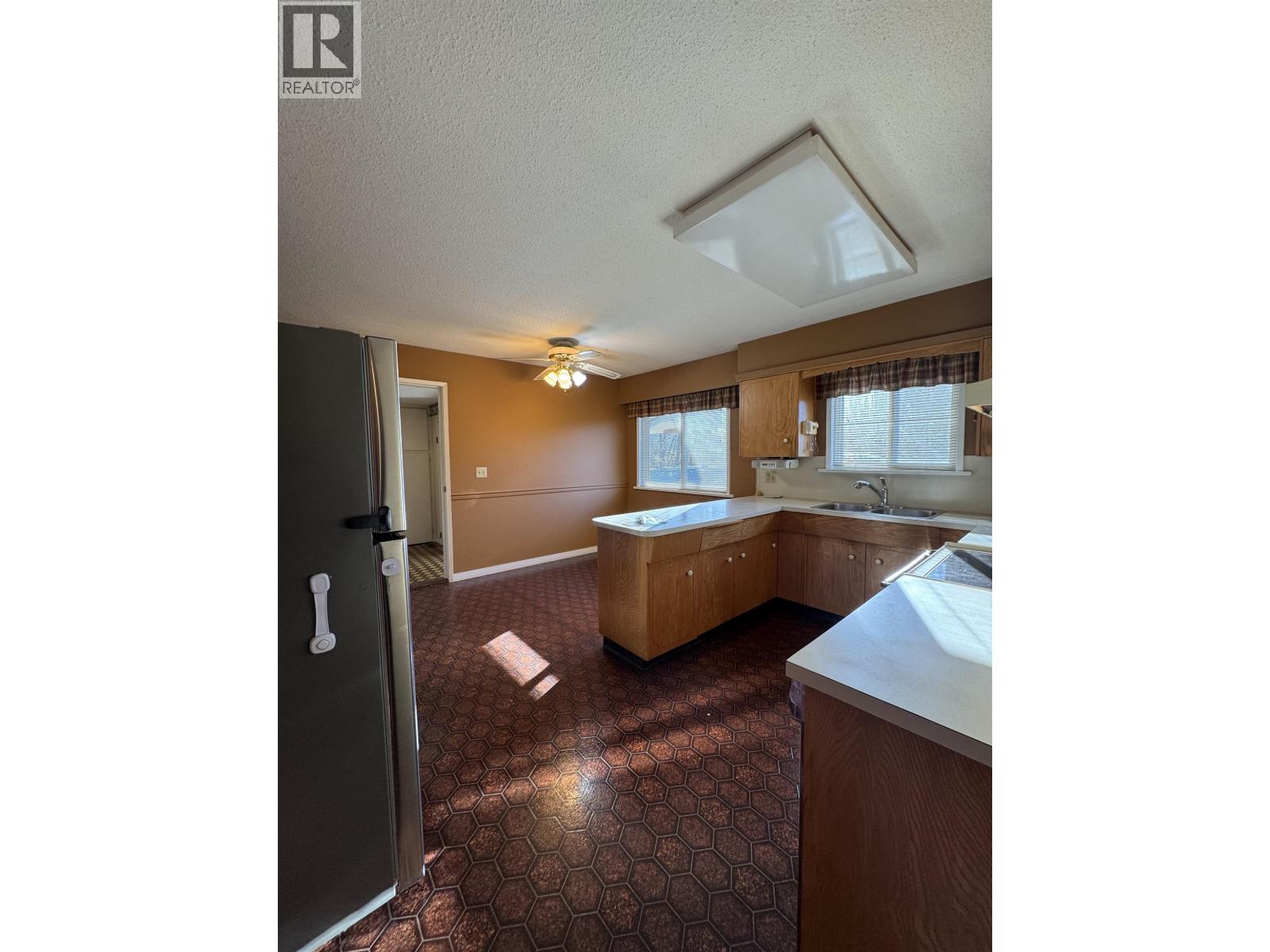 11804 232 St Street, Maple Ridge, British Columbia  V2X 6S9 - Photo 3 - R3083250