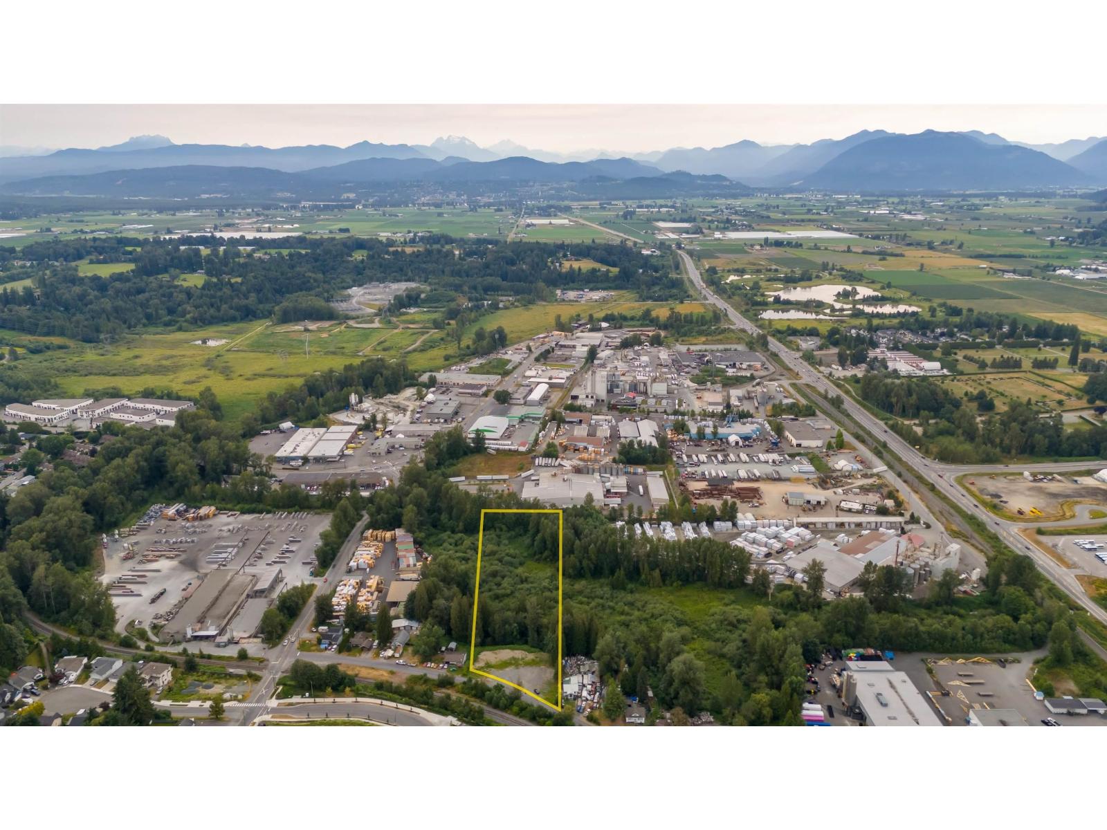 33675 Morey Avenue, Abbotsford, British Columbia  V2S 2W5 - Photo 3 - C8075535